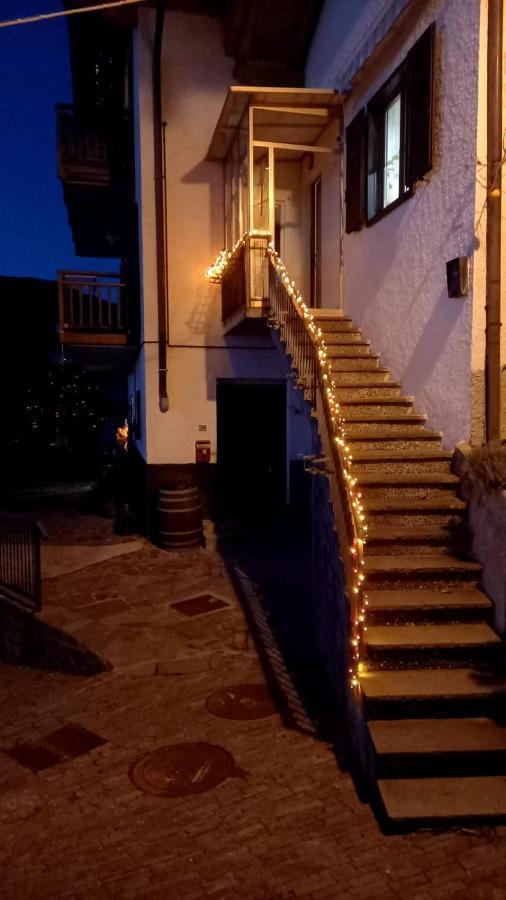 Apt. Bella Vista Nel Cuore Della Valle Di Cembra. 세곤차노 외부 사진