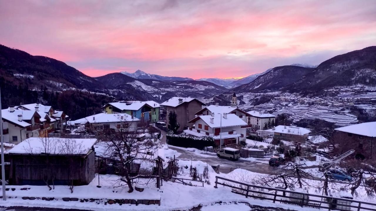 Apt. Bella Vista Nel Cuore Della Valle Di Cembra. 세곤차노 외부 사진